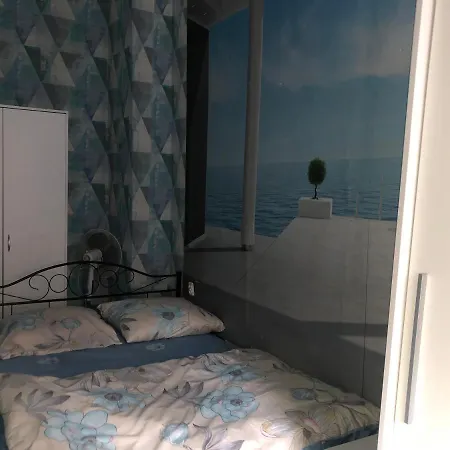شقة Batory Przy Szpitalu Specjalistycznym بيتوم